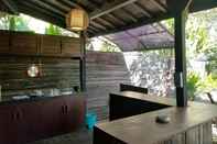 Bar, Kafe dan Lounge Kampoeng Bamboo