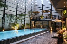 수영장 HH Hotel & Sky Bar