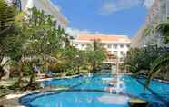 สระว่ายน้ำ 6 Apsara Palace Resort & Conference Center