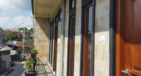 Lobi 2 Yuda Homestay