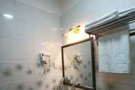 Phòng tắm bên trong Nam Hai Con Dao Hotel
