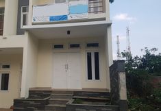 外観 4 OYO 2115 Punclut Residence