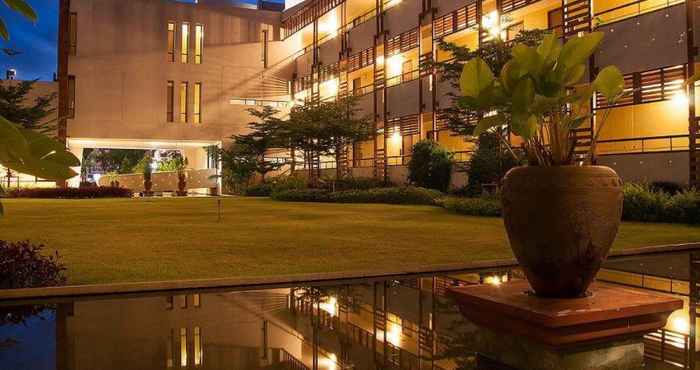 Exterior U-Place Hotel at Ubonratchathani