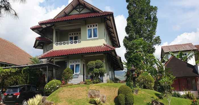 Bangunan Villa Fergi