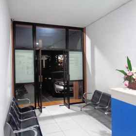 OYO 2130 Magnolia Residence1 , 飯店Mapanget