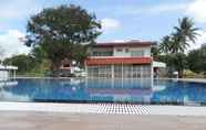 Kolam Renang 3 SHORE HOUSE