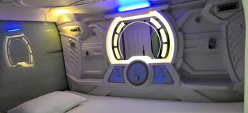Kamar Tidur 3 Bangau Capsule Hotel - Downtown KLIA