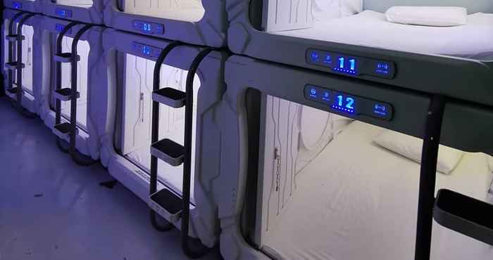 ภายนอกอาคาร Bangau Capsule Hotel - Downtown KLIA