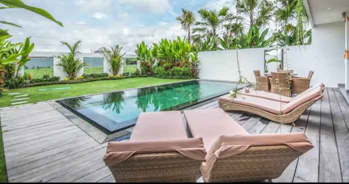 Swimming Pool Villa Bella Seminyak