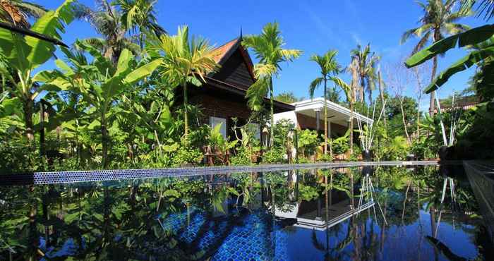 Kolam Renang Petit Villa Boutique & Spa