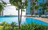 Swimming Pool 4 Diamond Twin Tower Apartment Hotel