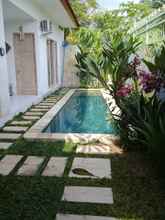 Swimming Pool 4 Villa Blessings