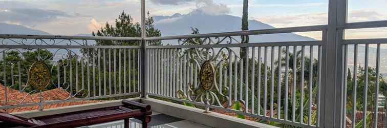 Lobby Villa Panderman Hill 3 Bedroom Best View