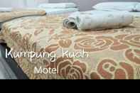 Kamar Tidur Motel Kampung Kuah