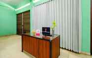 Lobby 6 SPOT ON 2107 Ijo Pupus Syariah Residence