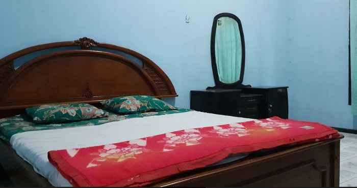 Kamar Tidur OYO 2503 Griya Alifia Family