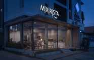 Luar Bangunan 2 MIXIRISTA cafe x Bed D