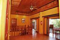 พื้นที่สาธารณะ The Art - Singharat Guest House