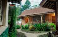 Exterior 2 Pinarak Homestay Banyuwangi