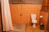 Toilet Kamar Pinarak Homestay Banyuwangi