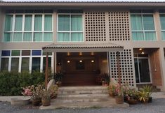 Exterior 3 Mon-Dee minihotel