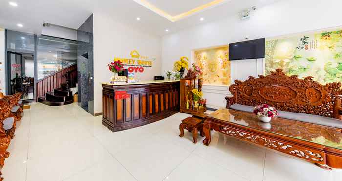 Lobby Van Thanh Dat Hotel