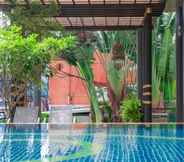 Swimming Pool 4 Ang Mor Lao Hotel