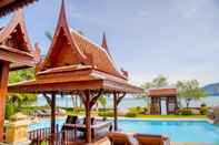 Kolam Renang Royal Thai Villas Phuket