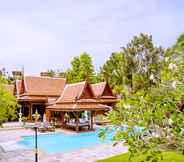 Kolam Renang 3 Royal Thai Villas Phuket