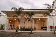 Lobby Syariah Lombok Hotel