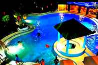 Swimming Pool Jazkimronan Resort