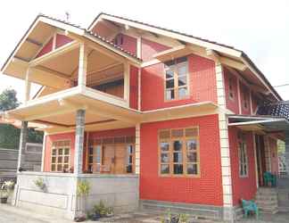 Exterior 2 Villa Bata Merah