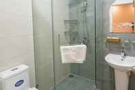 Toilet Kamar Maya Hotel