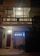 EXTERIOR_BUILDING BOSS Hostel