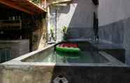 Kolam Renang 6 Sela Stay