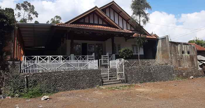 Bangunan Villa Sampireun