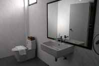 Toilet Kamar NK Residence Sakon Nakhon