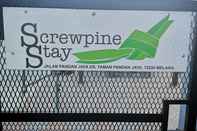 Exterior Screwpine Stay