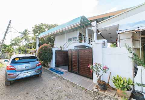 Bangunan Blossoms Pension House