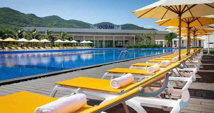 Swimming Pool  Oceanami Villa Homestay - Oceanami Villa Homestay & Beach Club Long Hai