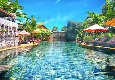 Swimming Pool Central Indochine D'angkor