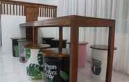 Kamar Tidur 7 Omah Oma Vintage House ( 6 Bedrooms )