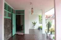 Sảnh chờ Omah Oma Vintage House ( 6 Bedrooms )