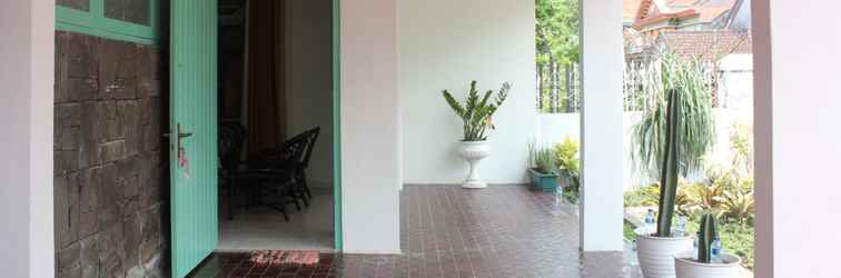 ล็อบบี้ Omah Oma Vintage House ( 6 Bedrooms )