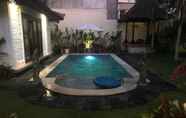 Kolam Renang 2 Desa House Villa Seminyak