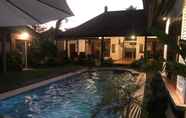 Swimming Pool 5 Desa House Villa Seminyak