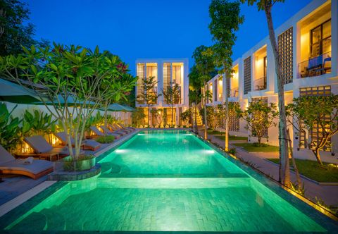 Swimming Pool Phka Chan Hotel