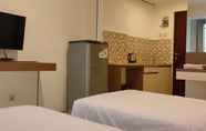 Kamar Tidur 4 Emerald Towers Hotel