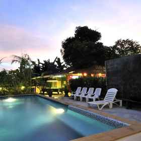Swimming Pool 1 Serene Villa Phuket, Bucha Gallery and Restaurant Hotels