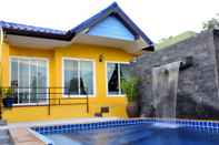 Swimming Pool Serene Villa Phuket